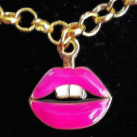 Julie Wang handmade charm gold link bracelet with lobster clasp. 14k plated. - Picture 2 of 7